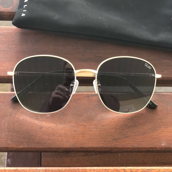 Quay Australia Accessories - Quay Australia Gold Frame Jezabell Sunglasses